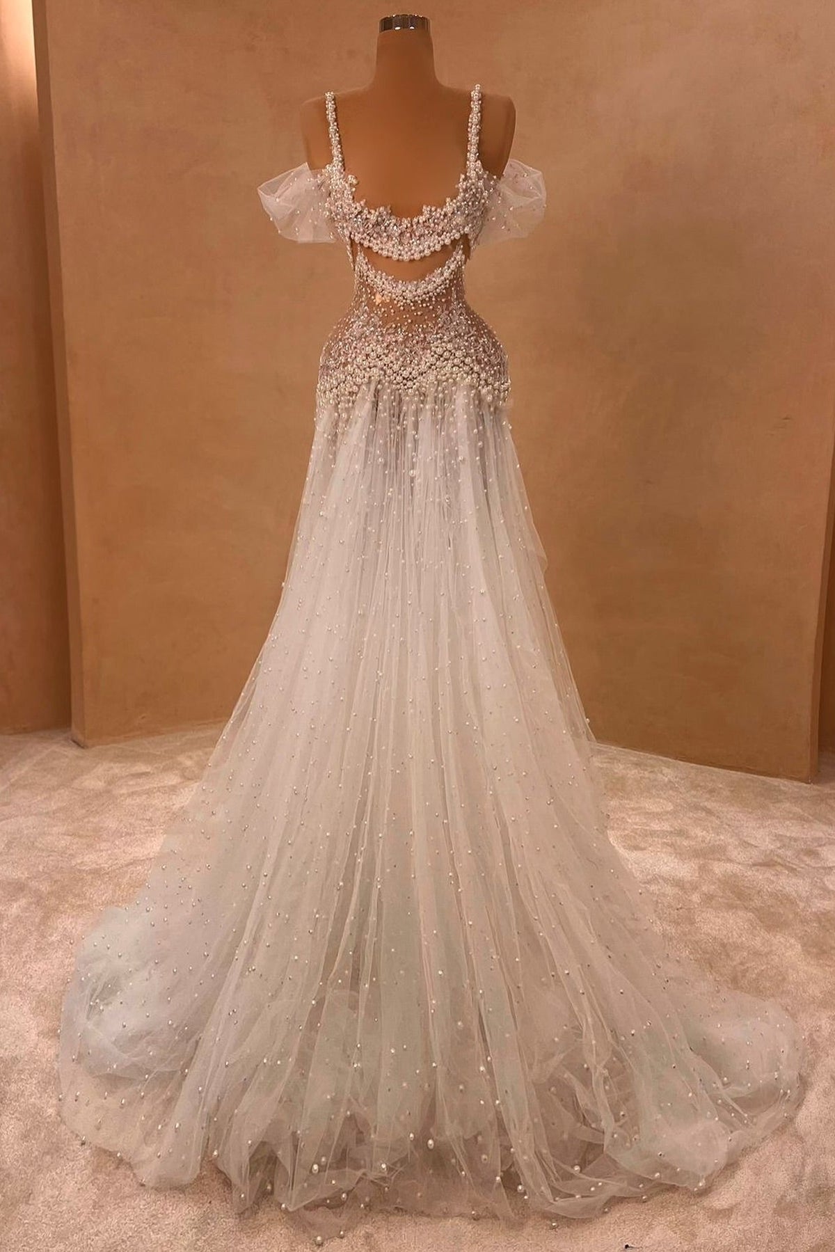 Charming White A-Line Off-The-Shoulder Spaghetti Strap Beaded Lace Sleeveless Long Tulle Wedding Dresses With Pearls
