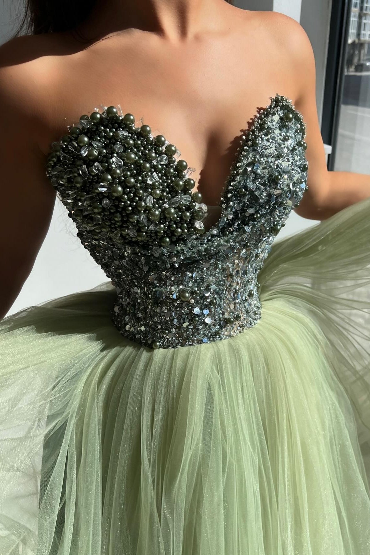 Charming Green Ball Gown Sweetheart Beaded Sequined Sleeveless Long Tulle Evening Dresses With Pearls
