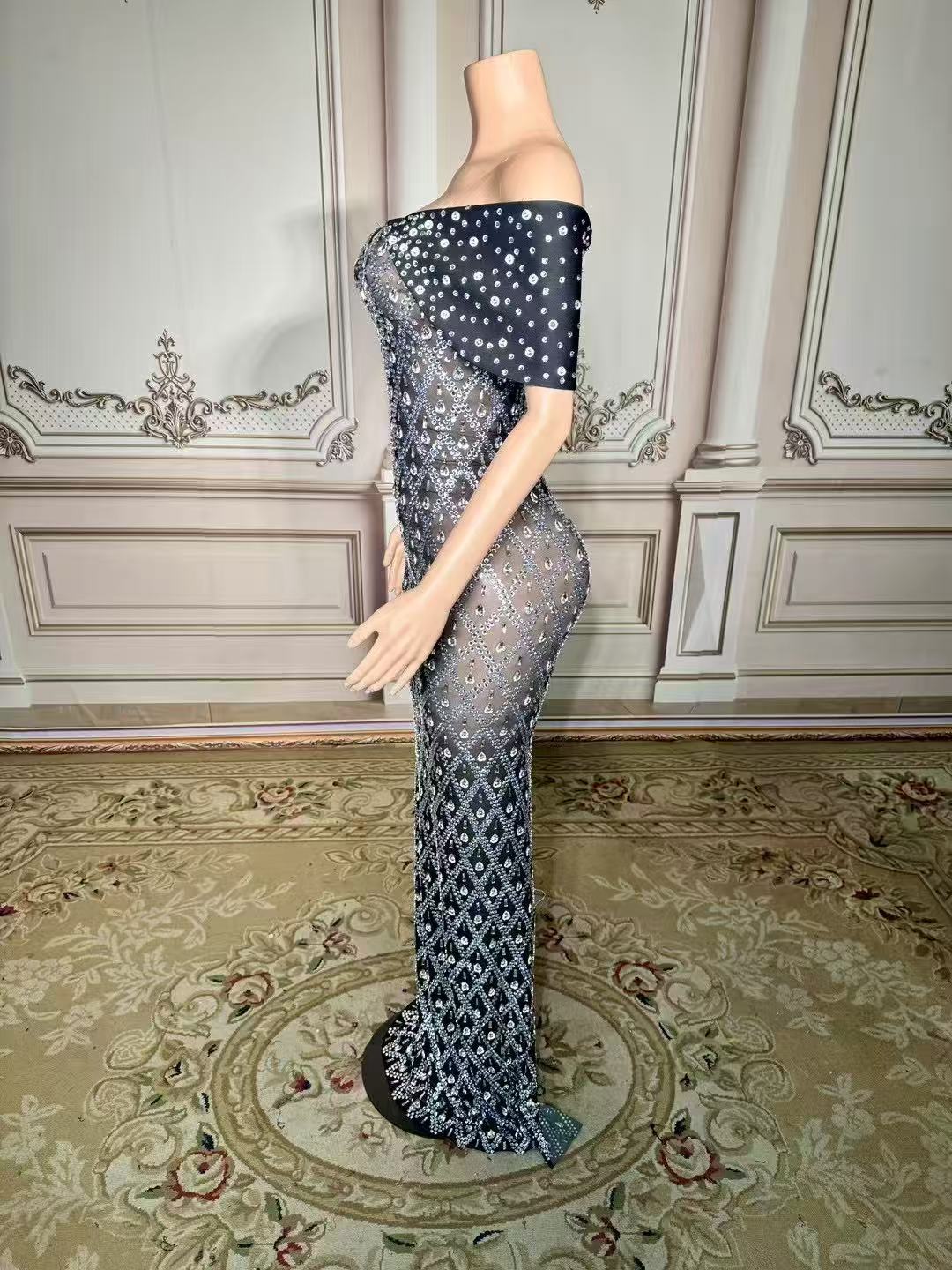Charming Mermaid Spaghetti Strap Off-The-Shoulder Column Beaded Sleeveless Long Slit Tulle Evening Dresses With Rhinestones