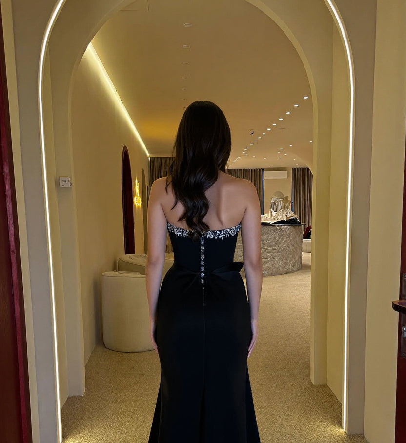 Chic Black Mermaid Strapless Beaded Sequined Sleeveless Ruffles Satin Formal Dress With Slit