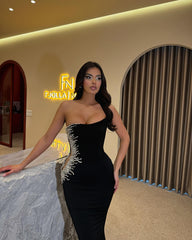 Chic Black Mermaid Strapless Beaded Sleeveless Satin Formal Dress With Rhinestones