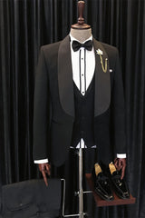Chic Black Three-Piece Shawl Lapel Wedding Men’s Suit