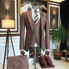 Chic Brown Peaked Lapel Three-Piece Best Fit Business Men’s Suit