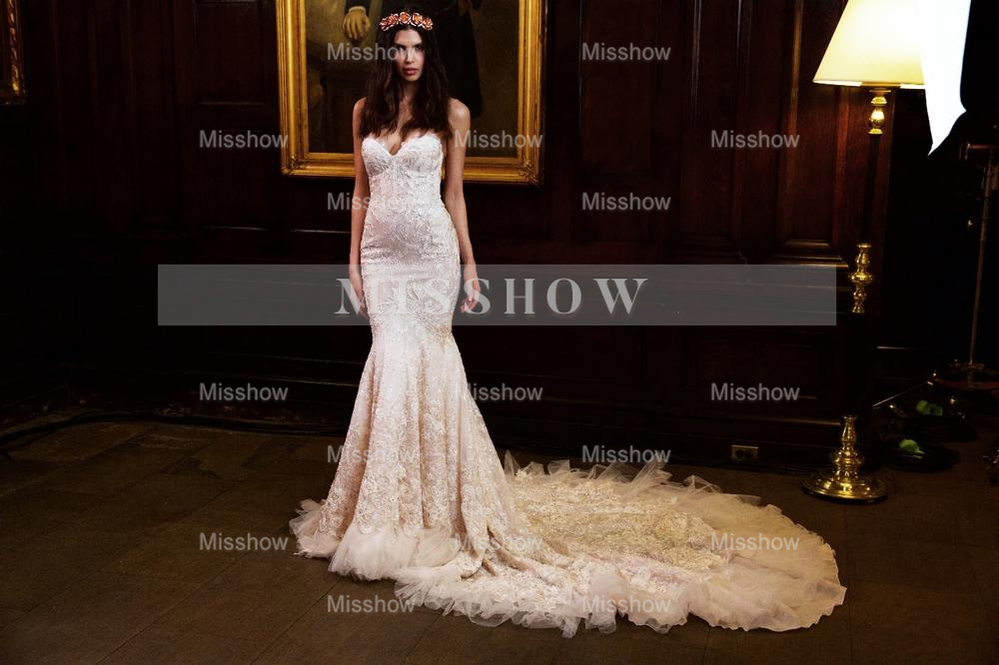 Chic Ivory Strapless Sweetheart Long Mermaid Wedding Dress with Lace