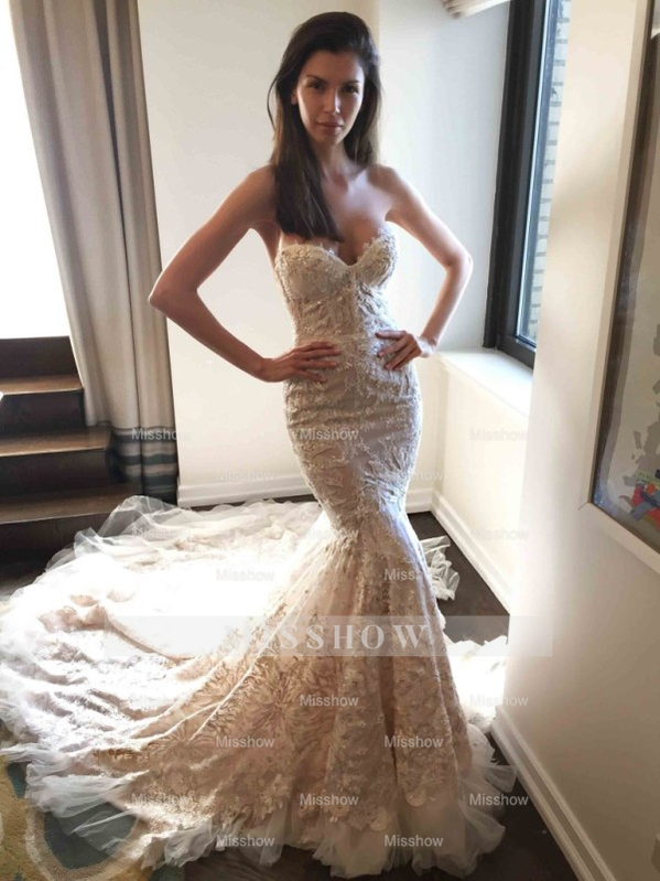 Chic Ivory Strapless Sweetheart Long Mermaid Wedding Dress with Lace