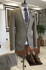 Chic Khaki Peaked Lapel Three-Piece Business Suit