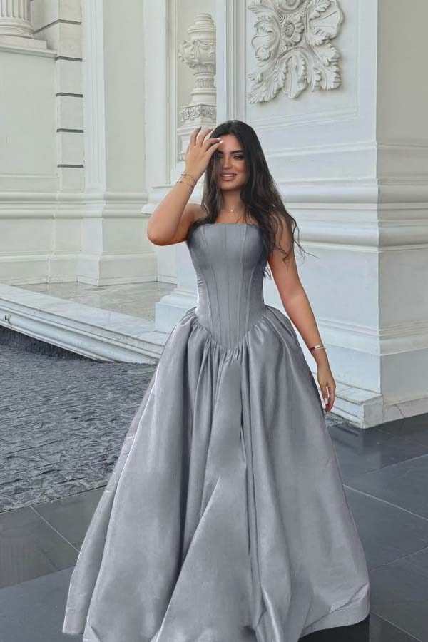 Chic Sleeveless Strapless Long A Line Formal Dress With Pleated