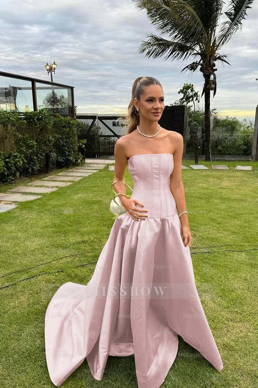 Chic Strapless Sleeveless Bateau Long Formal Dress With Pleated
