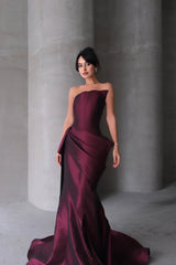 Chic Strapless Sleeveless Mermaid Long Formal Dress With Pleated