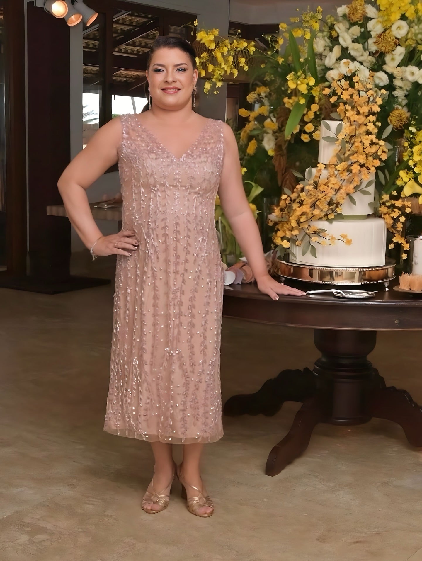 Chic V-Neck Column Sequined Sleeveless Mother of the Bride Tea-Length Plus-Size Wedding Guest Dresses