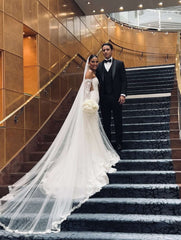 Chic White Mermaid Lace Sweetheart Sleeveless Long Tulle Wedding Dresses With Appliques