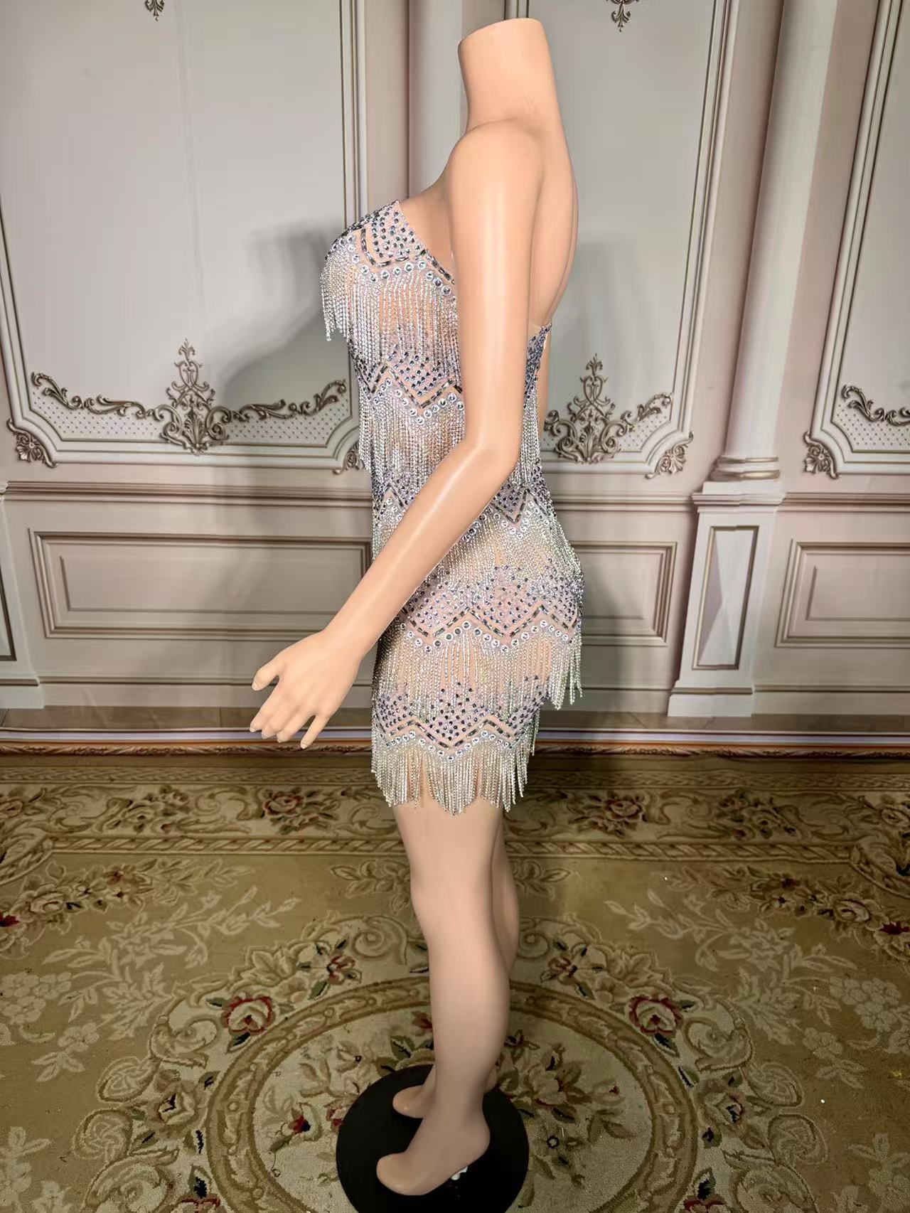 Chic Sliver Strapless Column Beaded Sleeveless Short Tulle Tassel Evening Dresses With Rhinestones