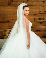 Chic White V-Neck Spaghetti Strap Beaded Ball Gown Sleeveless Cathedral Train Tulle Wedding Dresses
