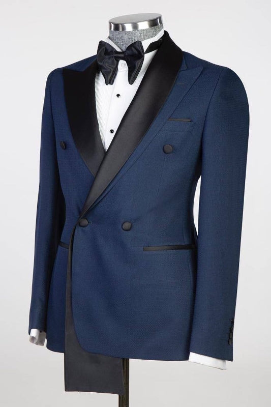 Classic Navy Blue Double-Breasted Peaked Lapel Prom Suit