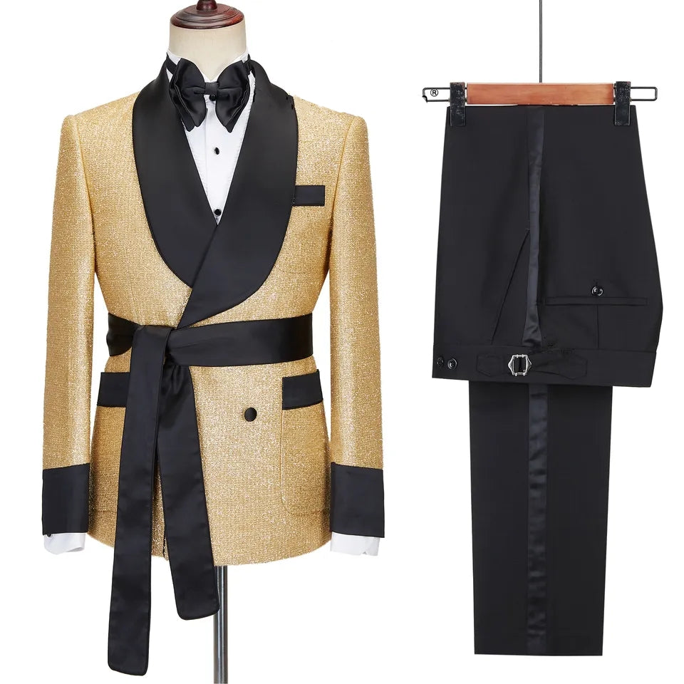 Contemporary Gold Shawl Collar Double Breasted Groom's Wedding Suit