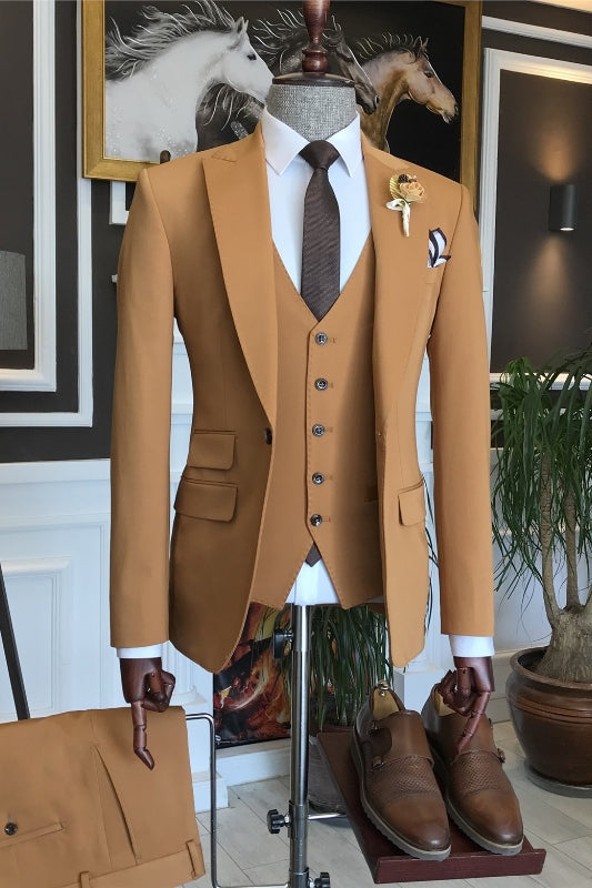 Contemporary Khaki Camel Peaked Lapel Three-Piece Business Ensemble
