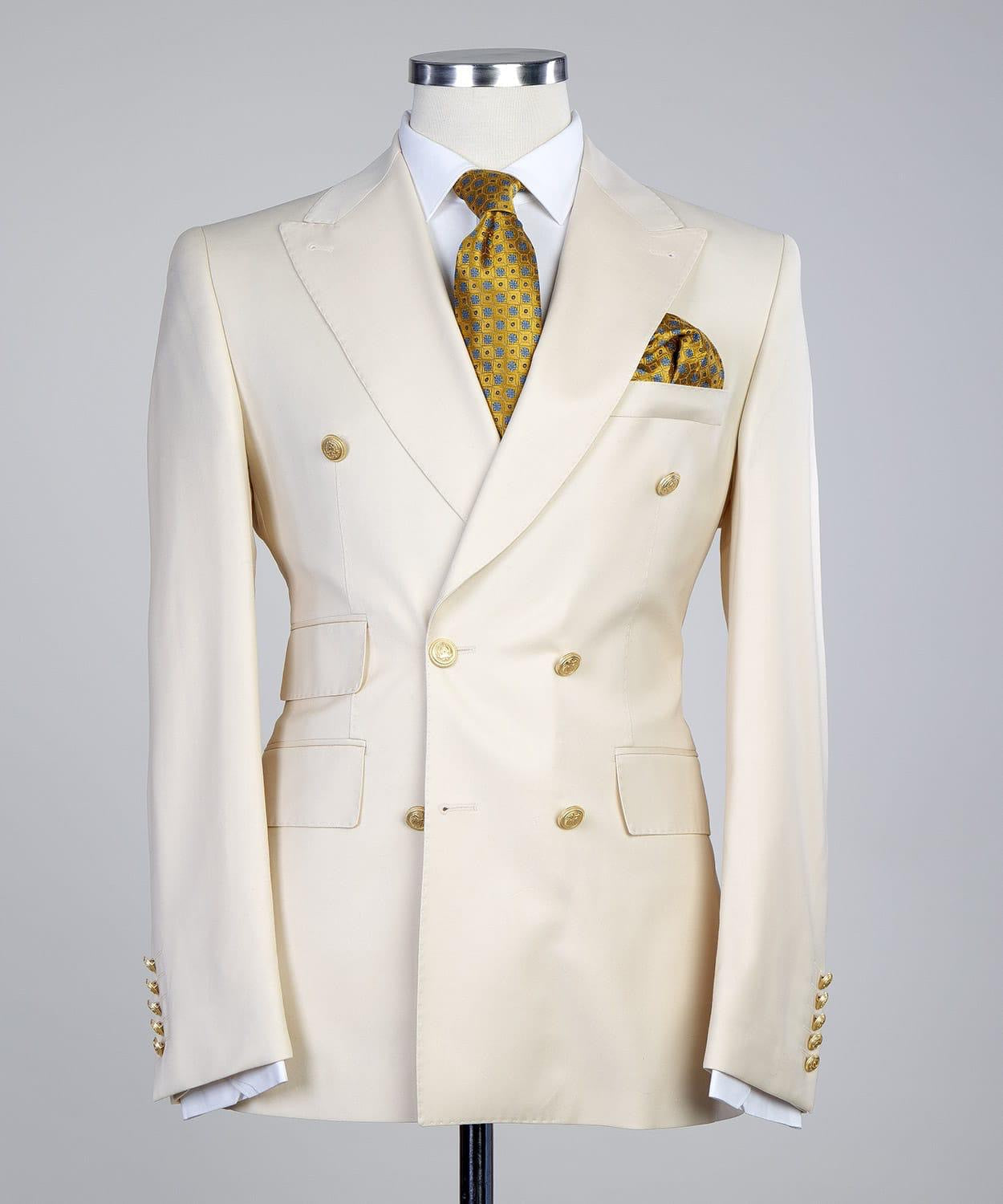 Creamy White Double Breasted Fashionable Peak Lapel Men’s Suits