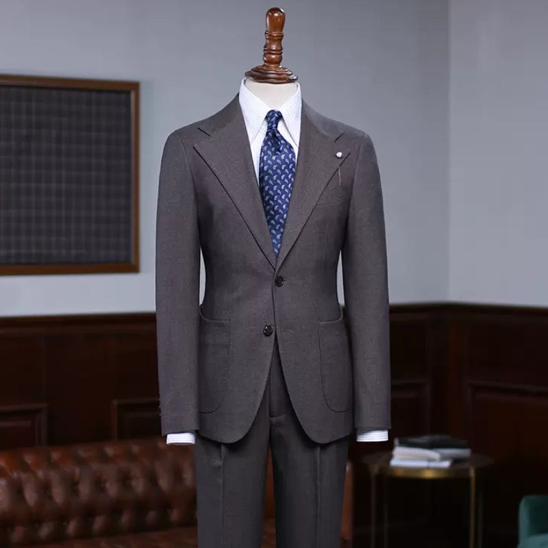 Dark Gray Decent Notched Lapel Business Suit
