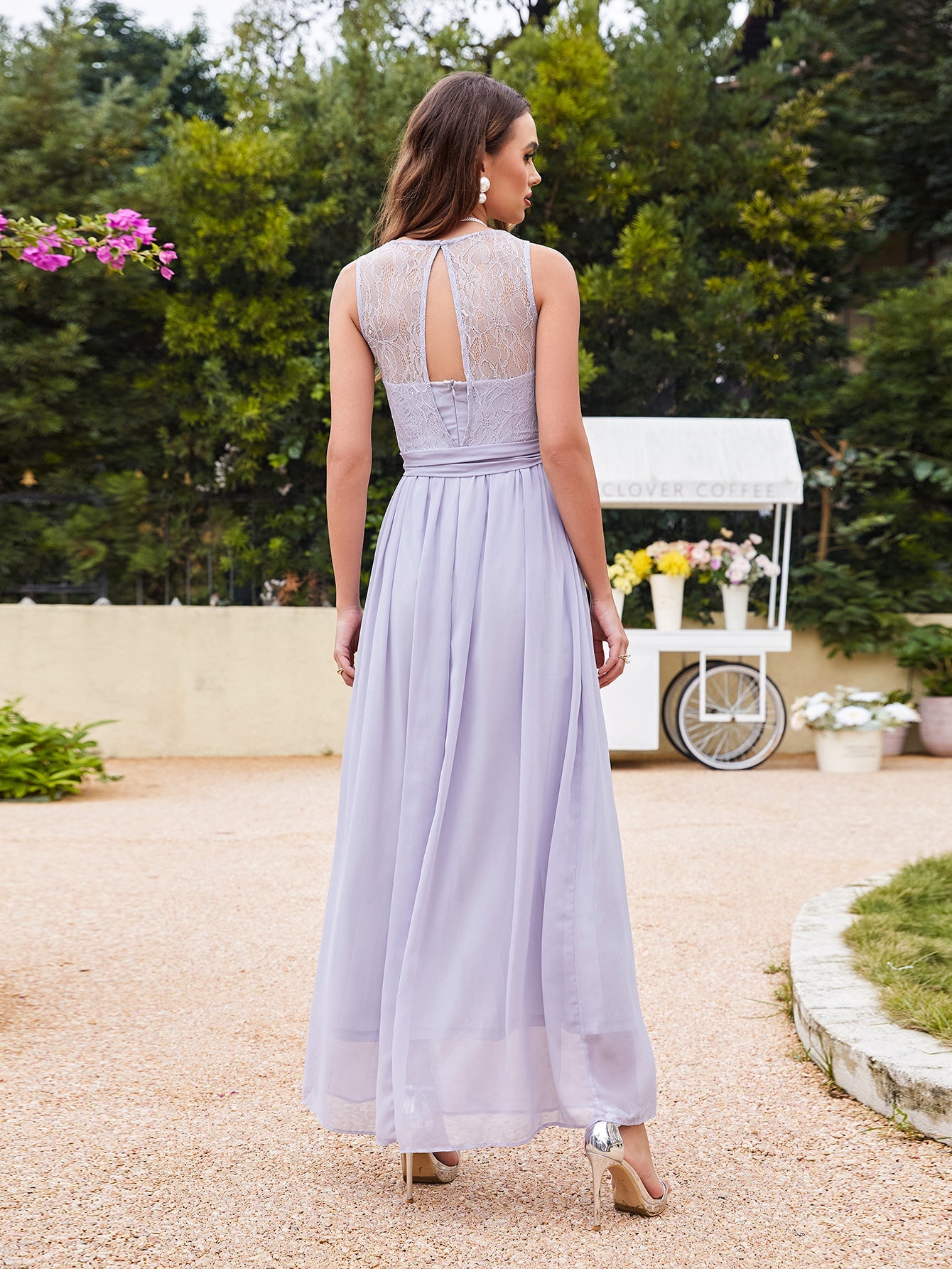 Elegant A-Line Scoop Sleeveless Chiffon Bridesmaid Dresses