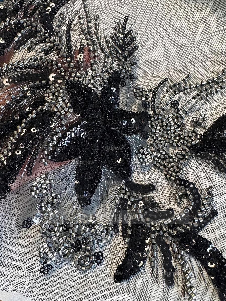 Elegant Asymmetrical A-Line Princess Scoop Mother of the Bride & Groom Sleeveless Dress with Appliques