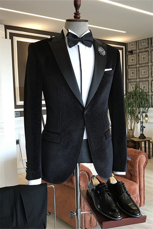 Elegant Black Peaked Lapel Two-Piece Velvet Prom Suit