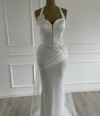 Elegant Ivory Halter Sleeveless Mermaid Wedding Dress with Detachable Train