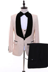 Elegant Light Pink Jacquard Three-Piece Groom's Wedding Suit