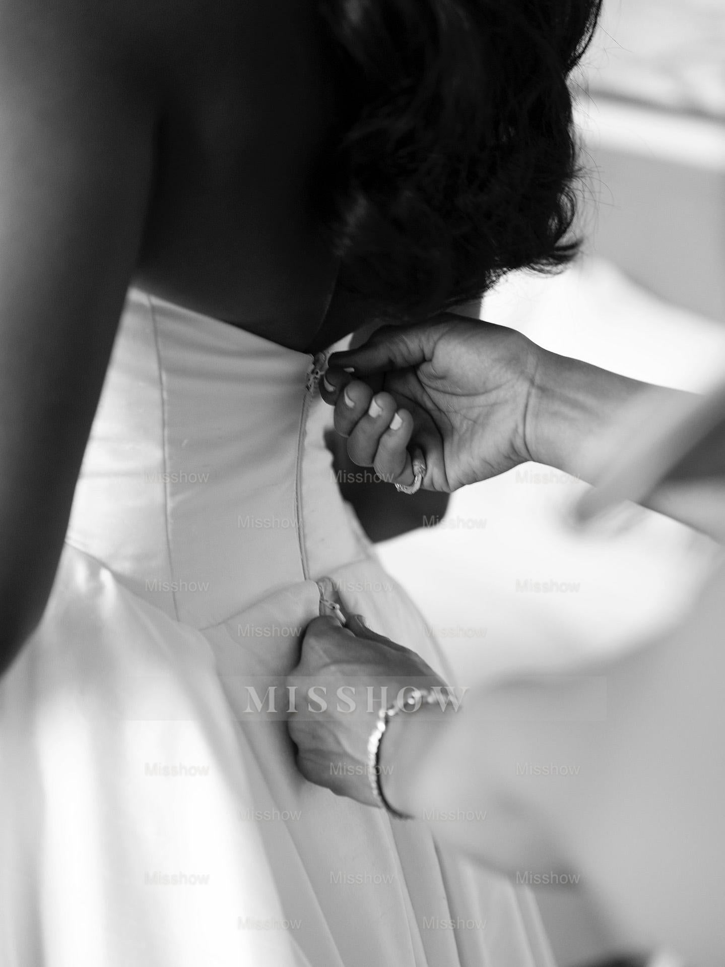 Elegant Long Ball Gown Ivory V-neck Sleeveless Satin Wedding Dress