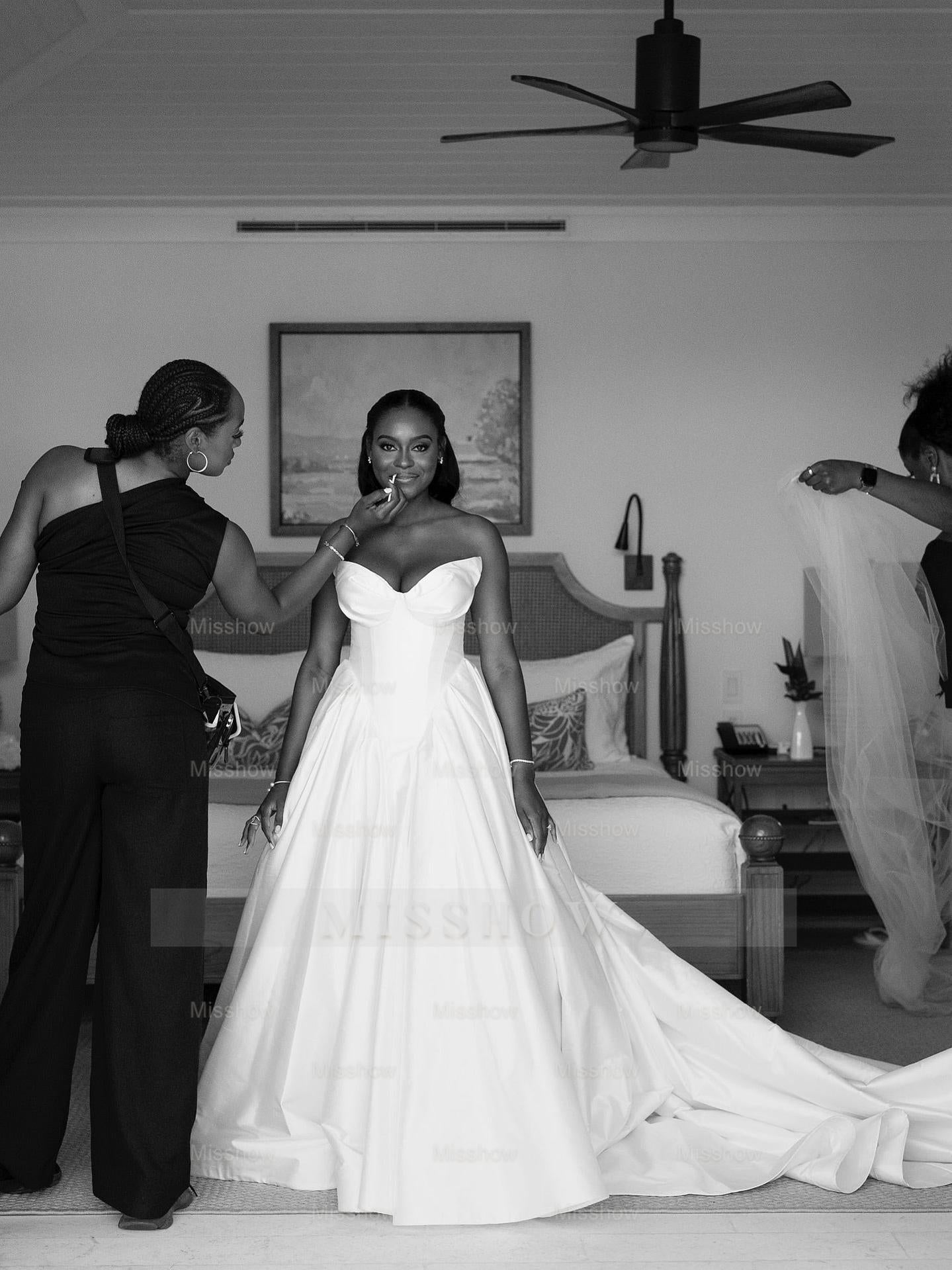 Elegant Long Ball Gown Ivory V-neck Sleeveless Satin Wedding Dress