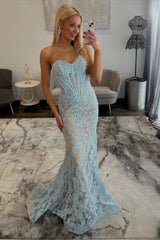 Elegant Long Mermaid Blue Strapless Sweetheart Prom Dress with Lace