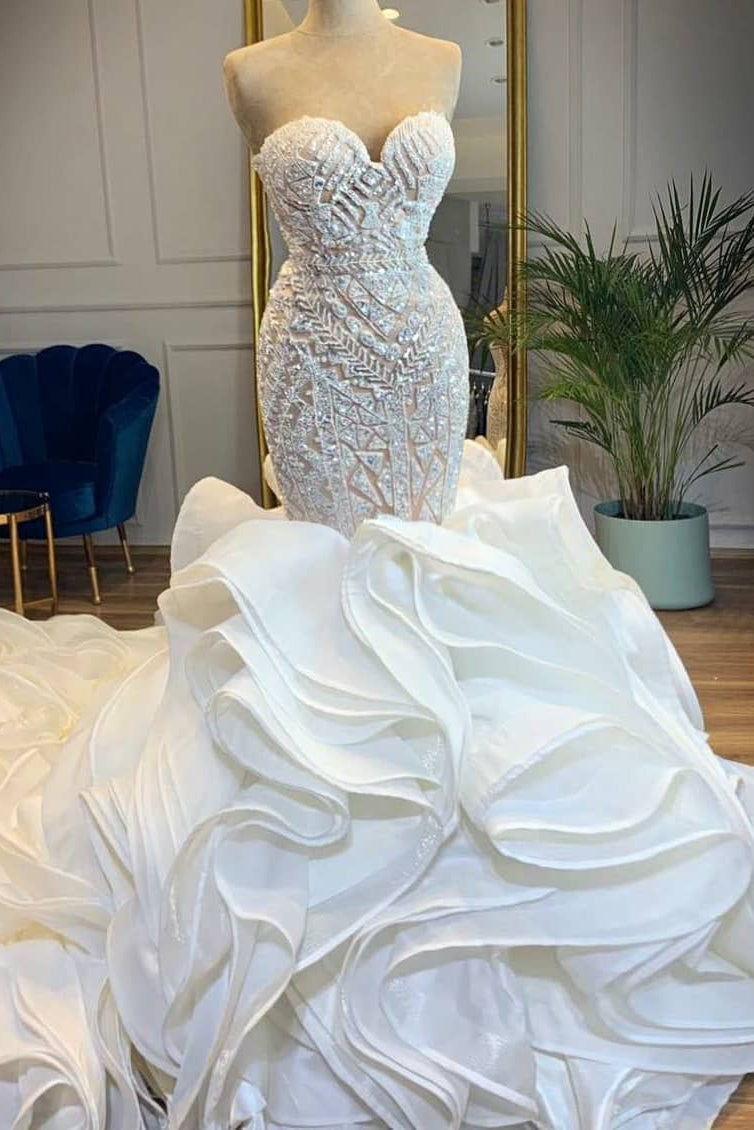 Elegant Long Sweetheart Lace Up Beads Mermaid Wedding Dresses with Ruffles