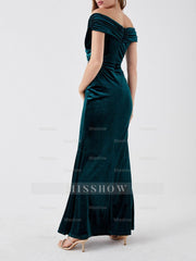 Elegant Off-the-Shoulder Velvet Floor-Length Dress for Mothers of the Bride & Groom