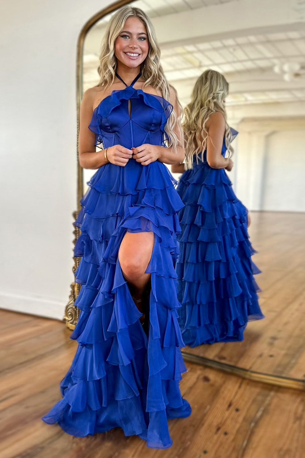 Elegant Royal Blue Chiffon Corset Prom Dress with Halter Neck and Tiered A-Line Skirt