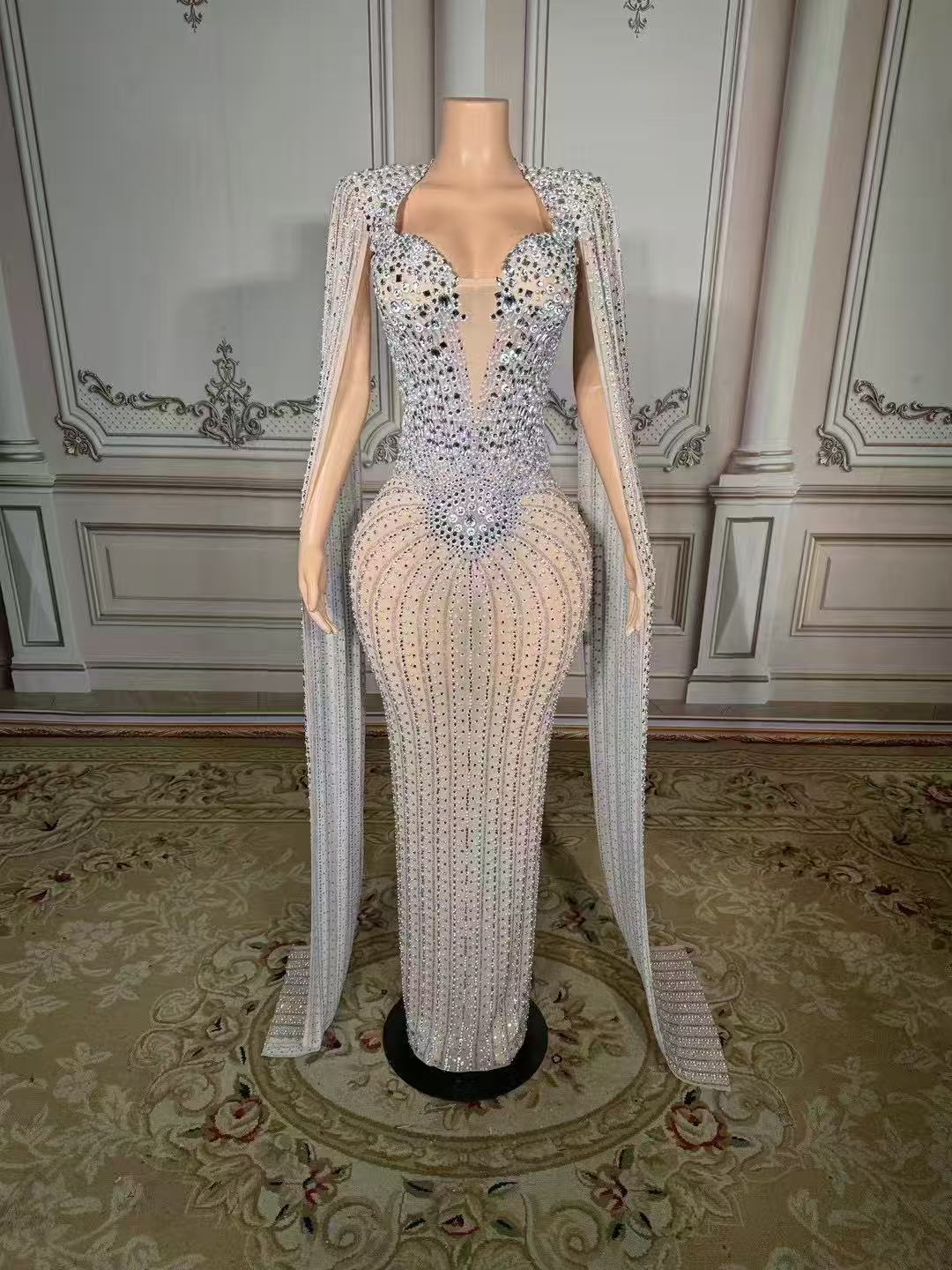 Elegant Silver V-Neck Column Beaded Cap Sleeveless Floor-Length Slit Tulle Evening Dresses With Pearls And Rhinestones
