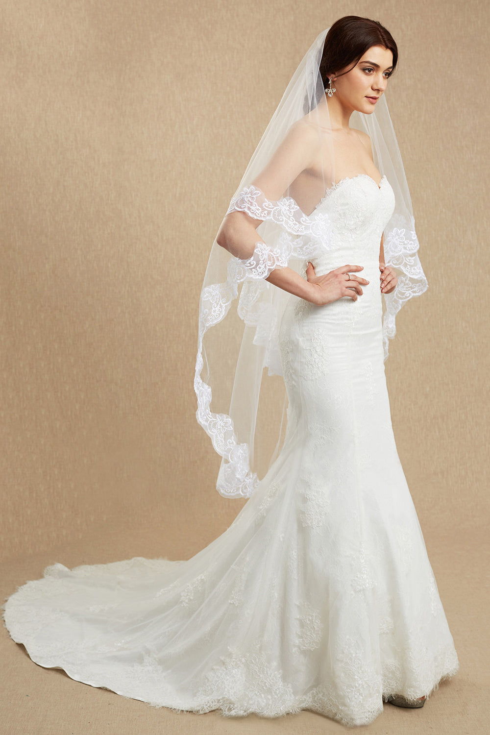 Elegant Two Tiered Veil for Bridal Women Wedding Veils With Lace
