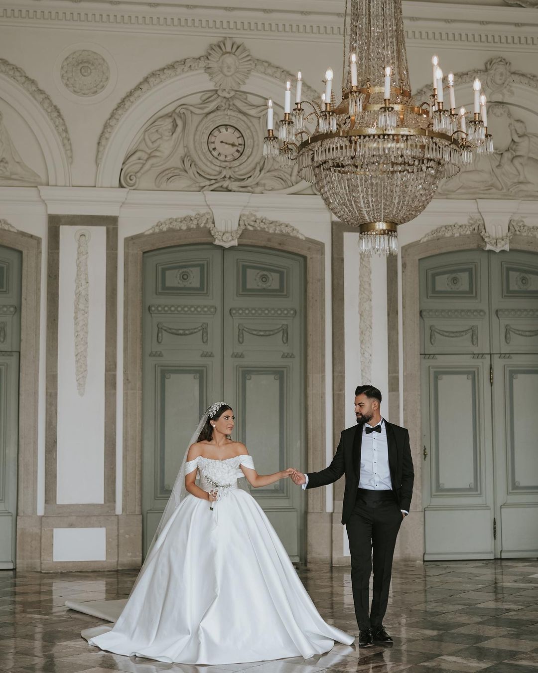 Elegant White Ball Gown Strapless Off-The-Shoulder Sleeveless Beaded Cathedral Train Satin Wedding Dress With Peals