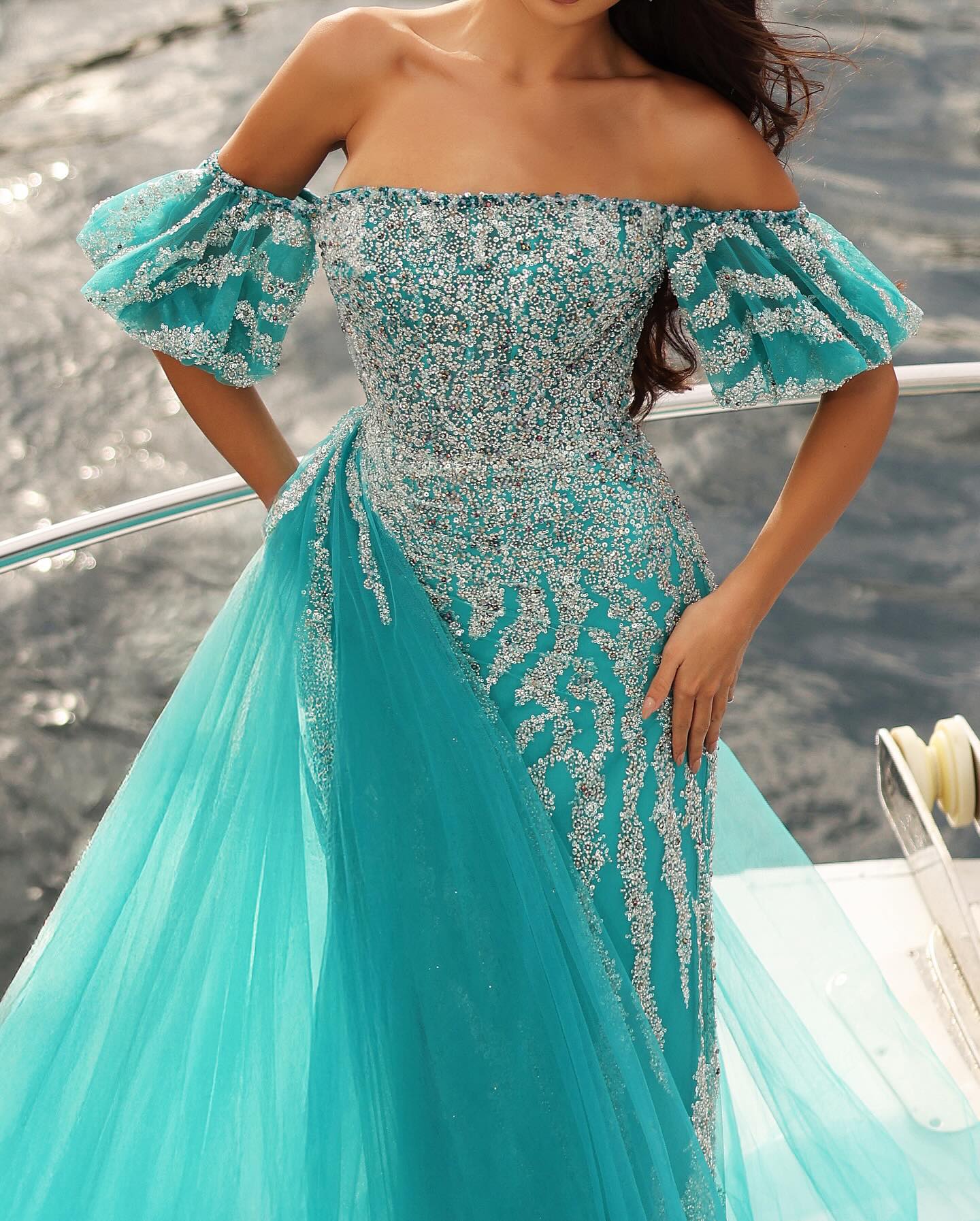 Enchanting Blue Column Strapless Off-The-Shoulder Sleeveless Sequined Panel Train Tulle Prom Dresses