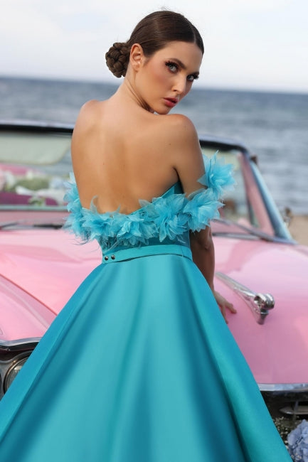Enchanting Blue Sweetheart A-Line Off-The-Shoulder Ruffle Sleeveless Backless Satin Evening Dresses With Slit