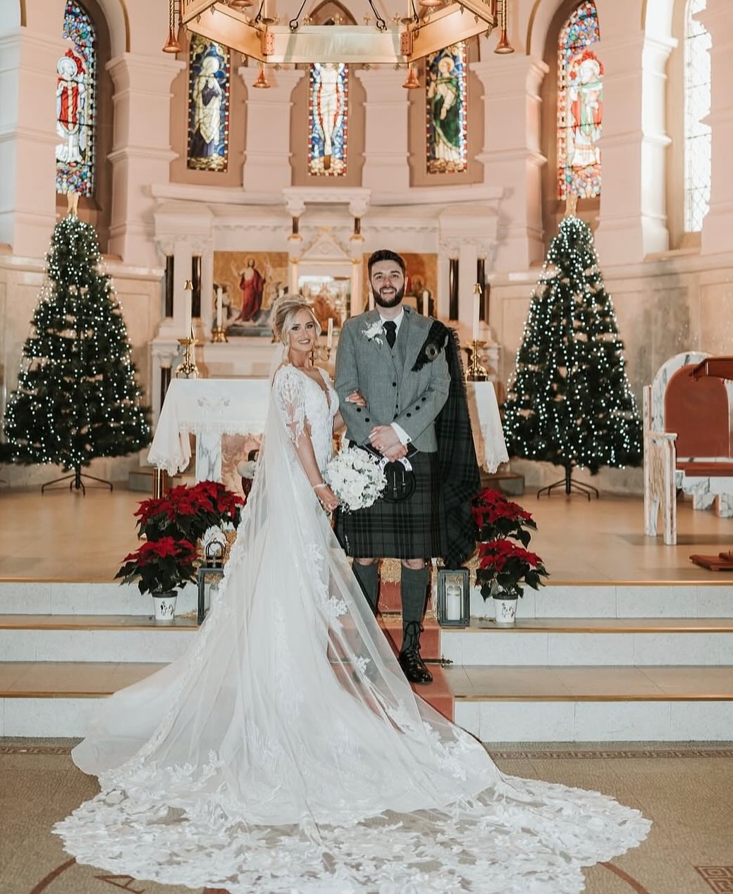 Fabulous White Mermaid V-Neck Lace Long Sleeves Cathedral Train Wedding Dress With Appliques