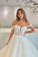 Fabulous White Sweetheart Off-The-Shoulder Ball Gown Tulle Wedding Dresses With Appliques And Handmake Flowers