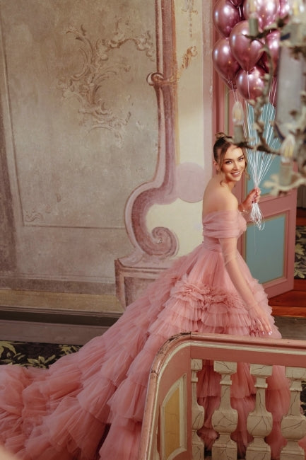 Fabulous Dusty Rose A-Line Strapless Off-The-Shoulder Long Sleeves Sweep Train Ball Gown Tulle Evening Dresses With Ruffles