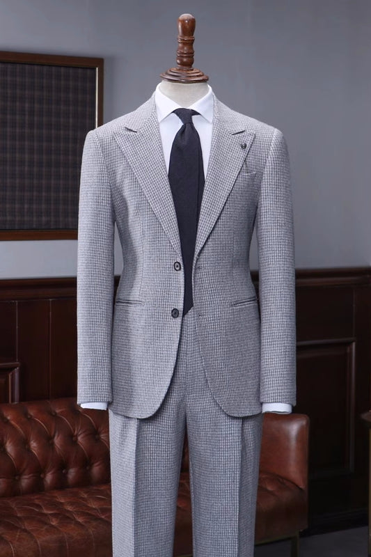 Fancy Gray Plaid Peaked Lapel Business Suit
