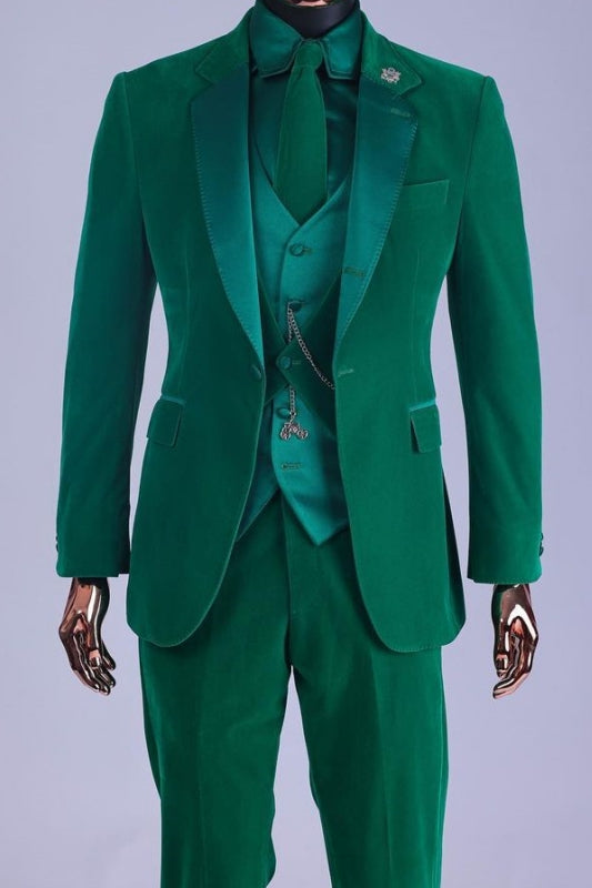 Fashionable Green Notched Lapel Three-Piece Velvet Prom Suits