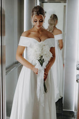 Fashionable White A-Line Off-the-shoulder Split Front Lace-up Long Wedding Dress Panel Train
