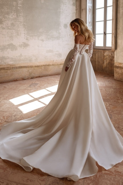 Fashionable White Sweetheart A-Line Sleeveless Lace Sweep Train Chiffon Wedding Dresses With High Slit