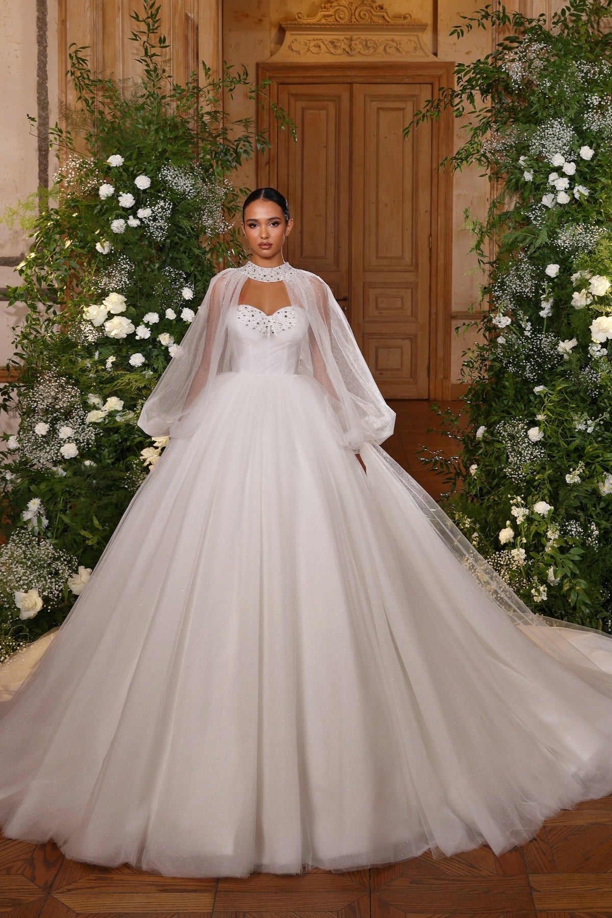 Fashionable White Sweetheart Ball Gown Illusion Long Sleeves Sweep Train Tulle Wedding Dresses With Rhinestones