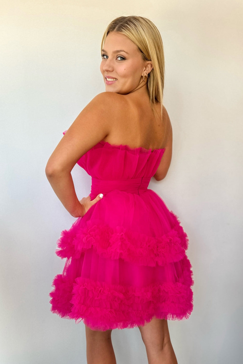 Fuchsia Strapless Scalloped Tulle Multi-Tier Ruffle Bubble A-Line Short Homecoming Dress