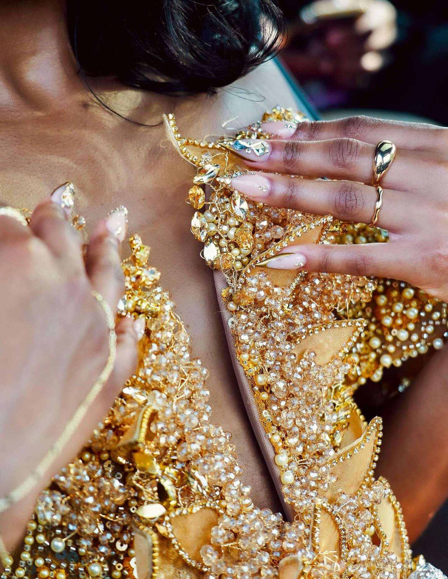 Glamorous Gold V-Neck Sleeveless Mermaid Prom Dress with Beadings and 3D Flowers