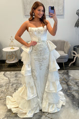 Glamorous Long White Strapless Lace Prom Dress with Detachable Train
