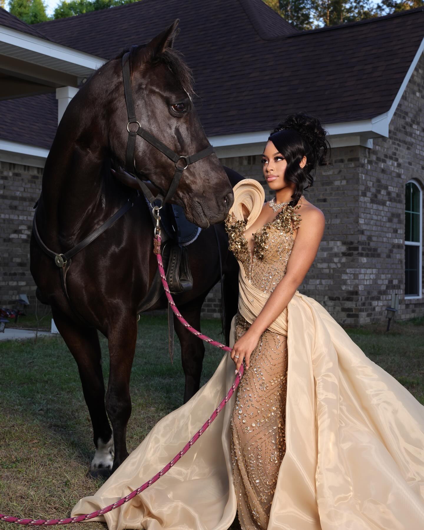 Gold Sequin Mermaid Prom Dress V Neck 3D Floral Beaded Overskirt Luxury Evening Gown with Sweep Train